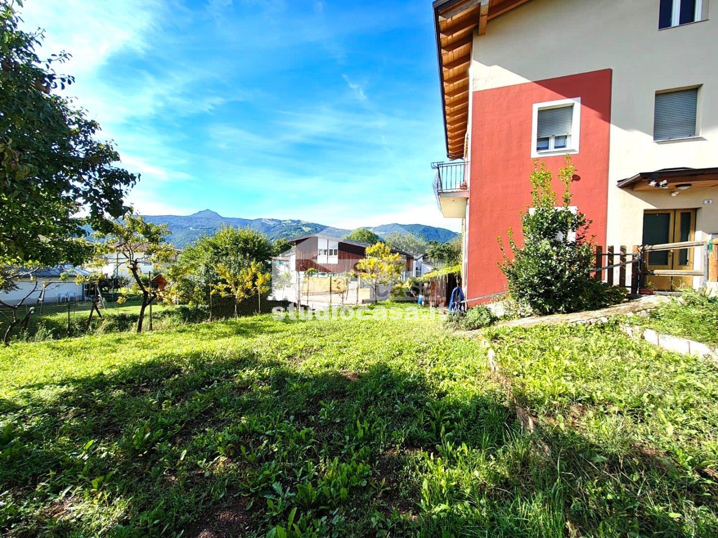 Villa Plurifamiliare in vendita a Brentonico