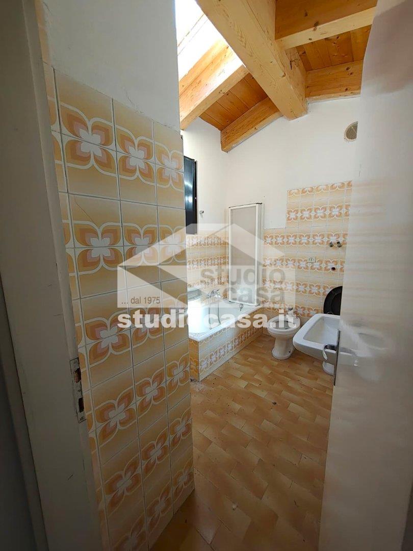 Villa Plurifamiliare in vendita a Brentonico