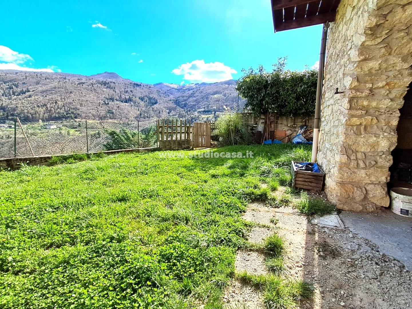 Casa Unifamiliare in vendita a Brentonico