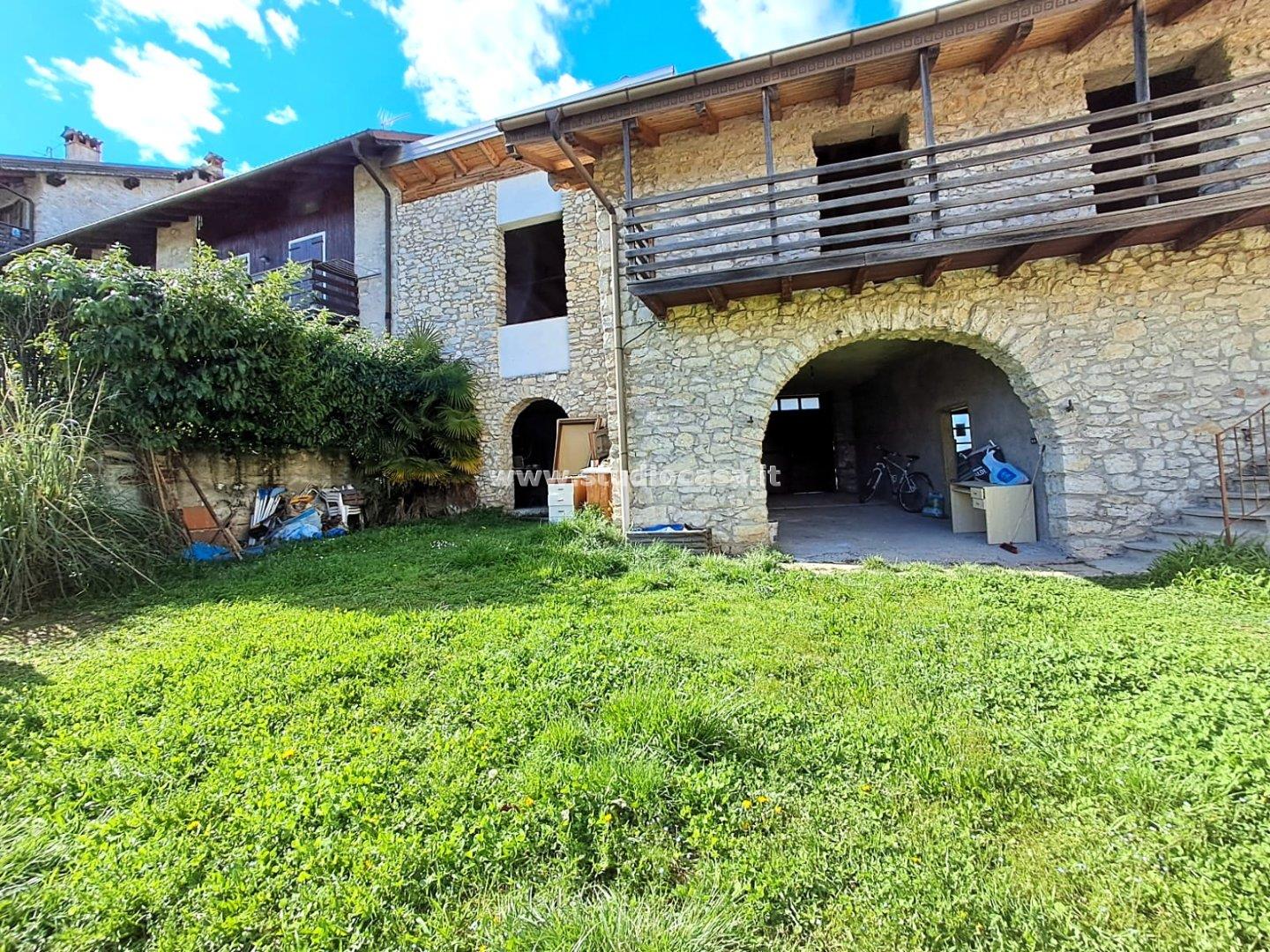 Casa Unifamiliare in vendita a Brentonico