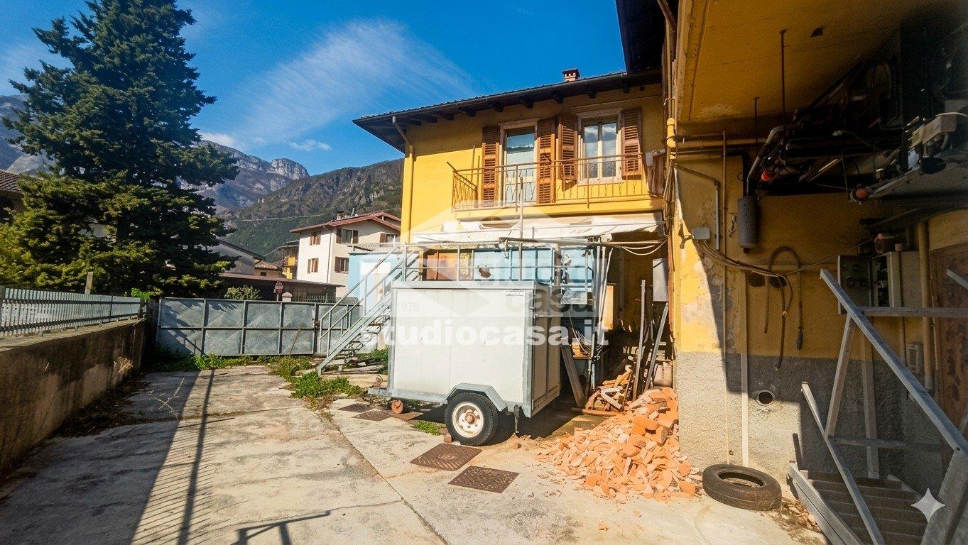 Palazzo in vendita a Avio