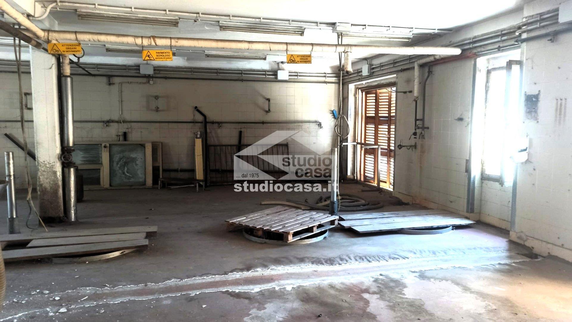 Palazzo in vendita a Avio