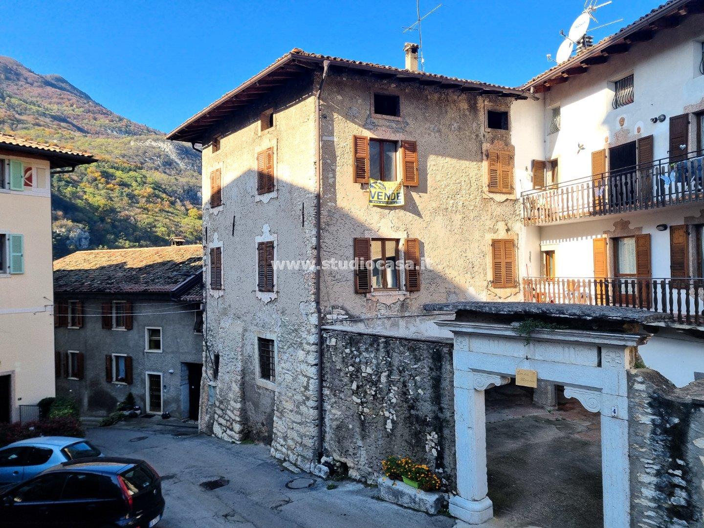 Casa Bifamiliare in vendita a Brentonico