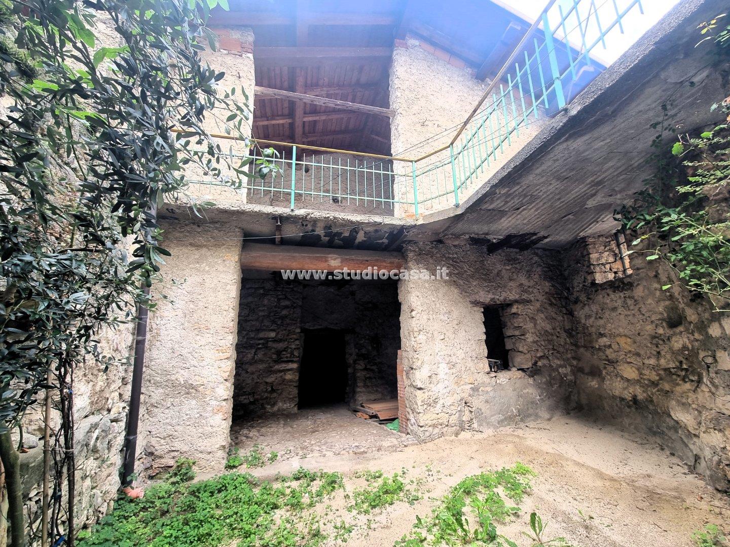 Casa Unifamiliare in vendita a Brentonico