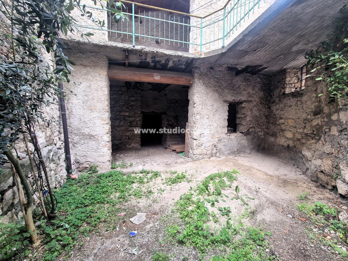 Casa Unifamiliare in vendita a Brentonico