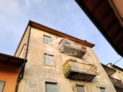 Appartamento in vendita a Ronzo-Chienis