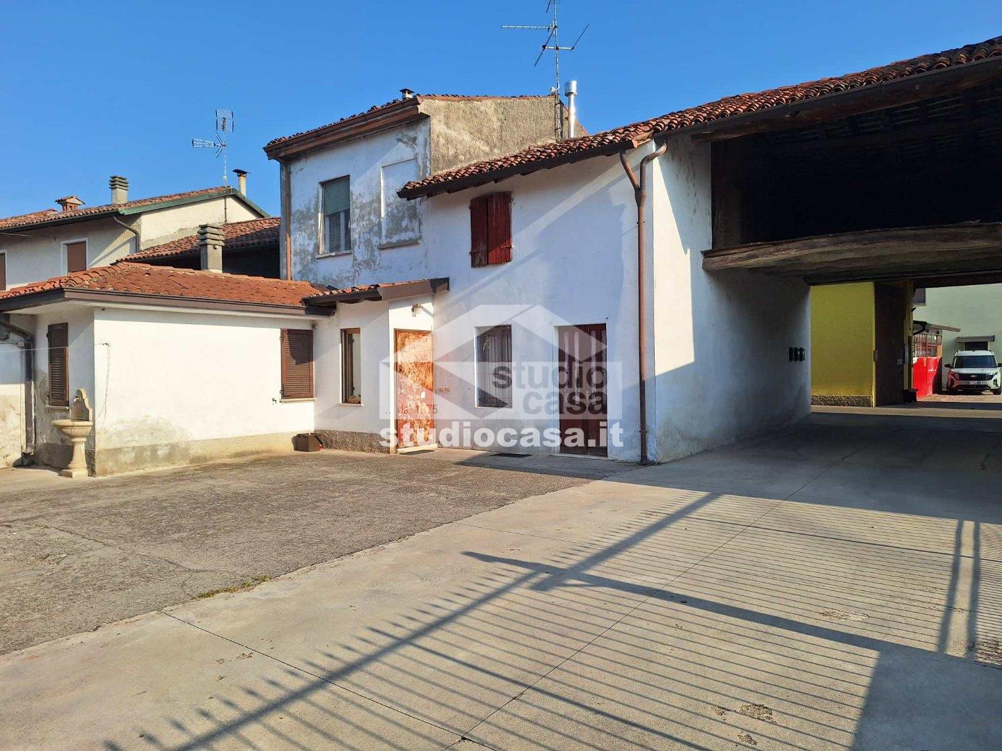 Casa Unifamiliare in vendita a Casalmorano