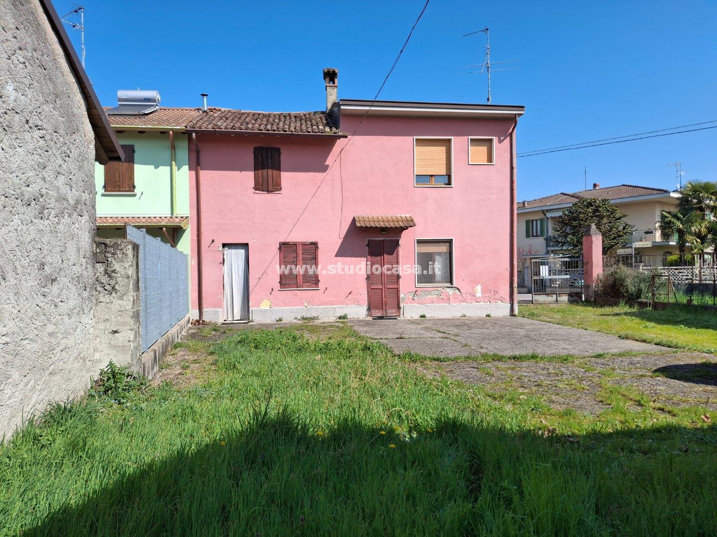 Casa Unifamiliare in vendita a Genivolta