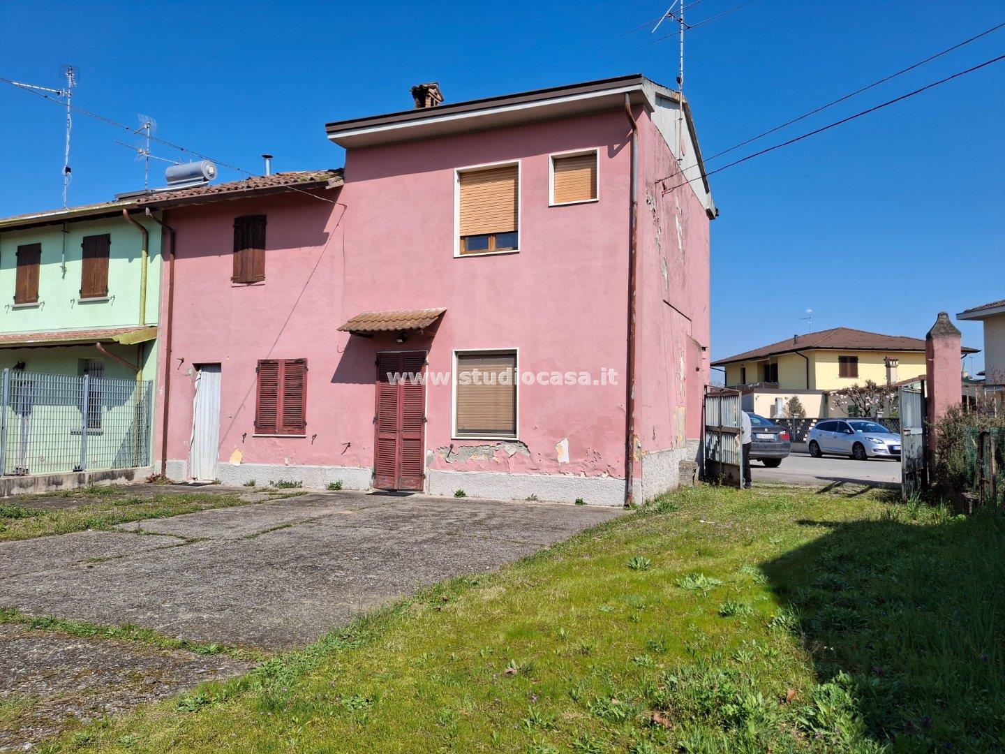 Casa Unifamiliare in vendita a Genivolta