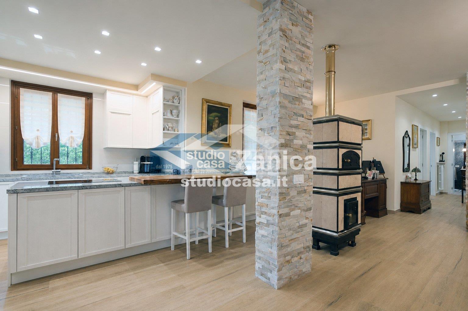 Villa Unifamiliare in vendita a Zanica