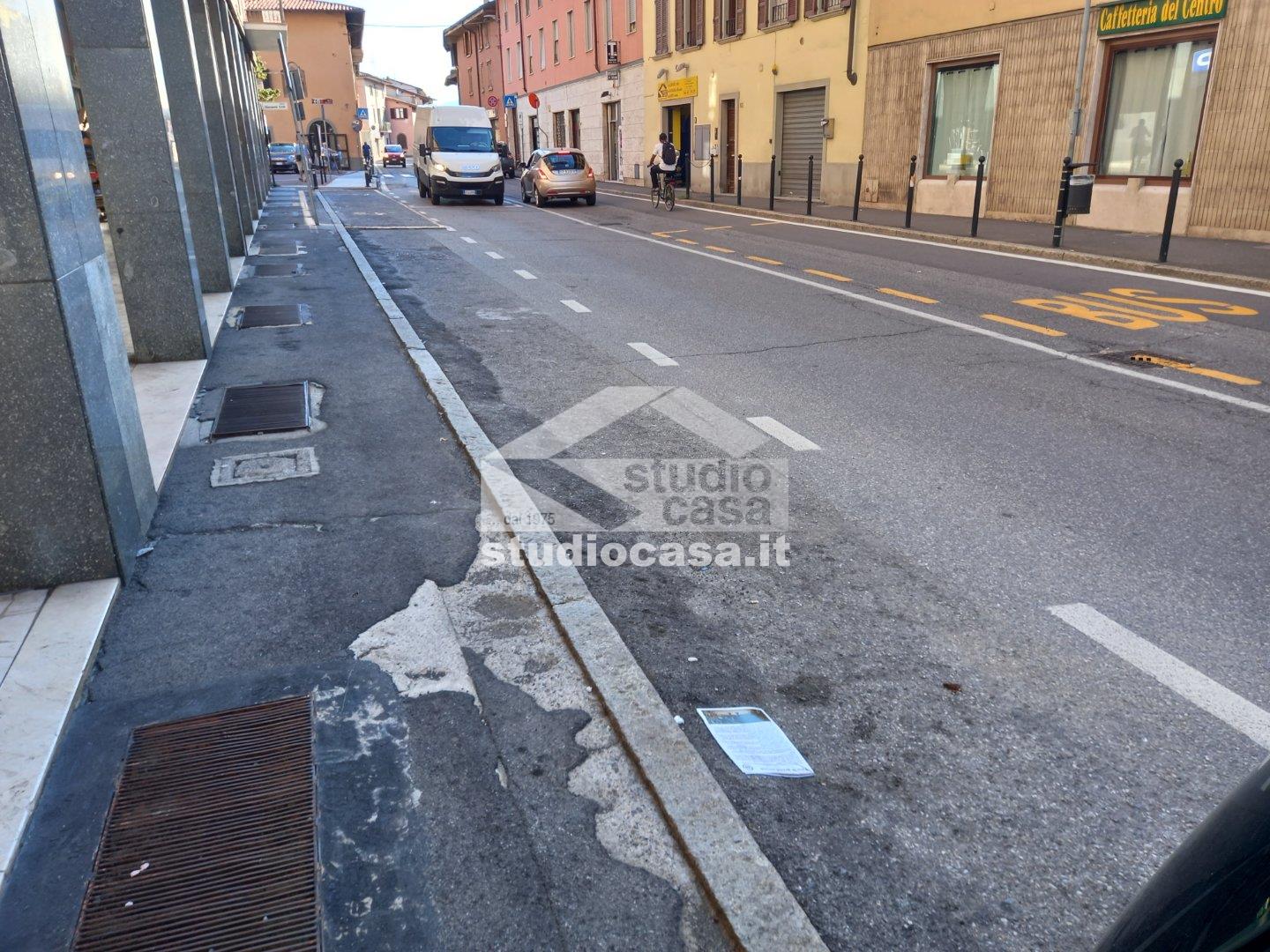Ufficio in vendita a Zanica