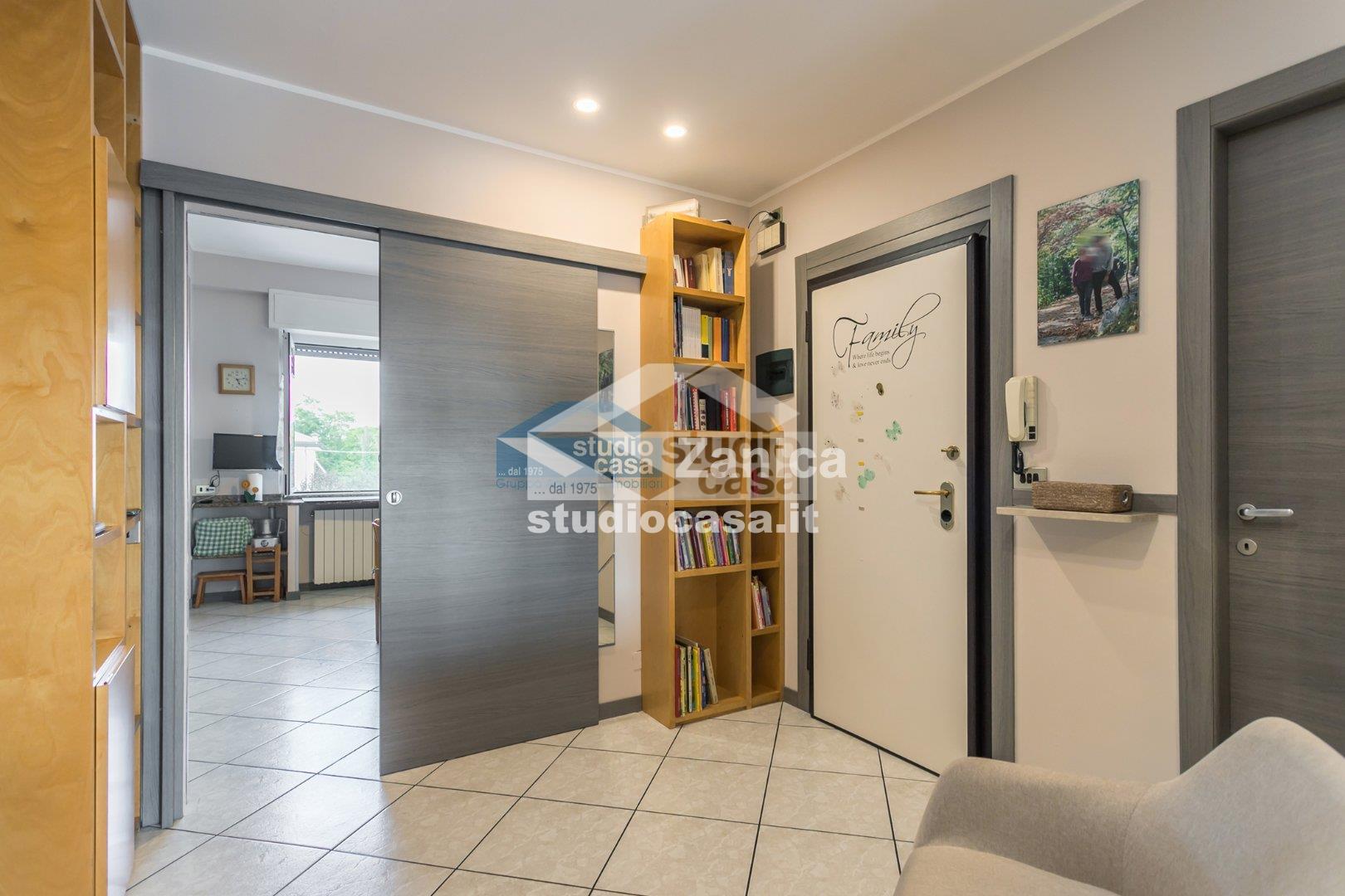 Appartamento in vendita a Azzano San Paolo