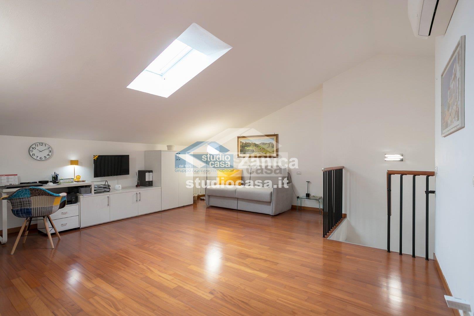 Appartamento in vendita a Zanica