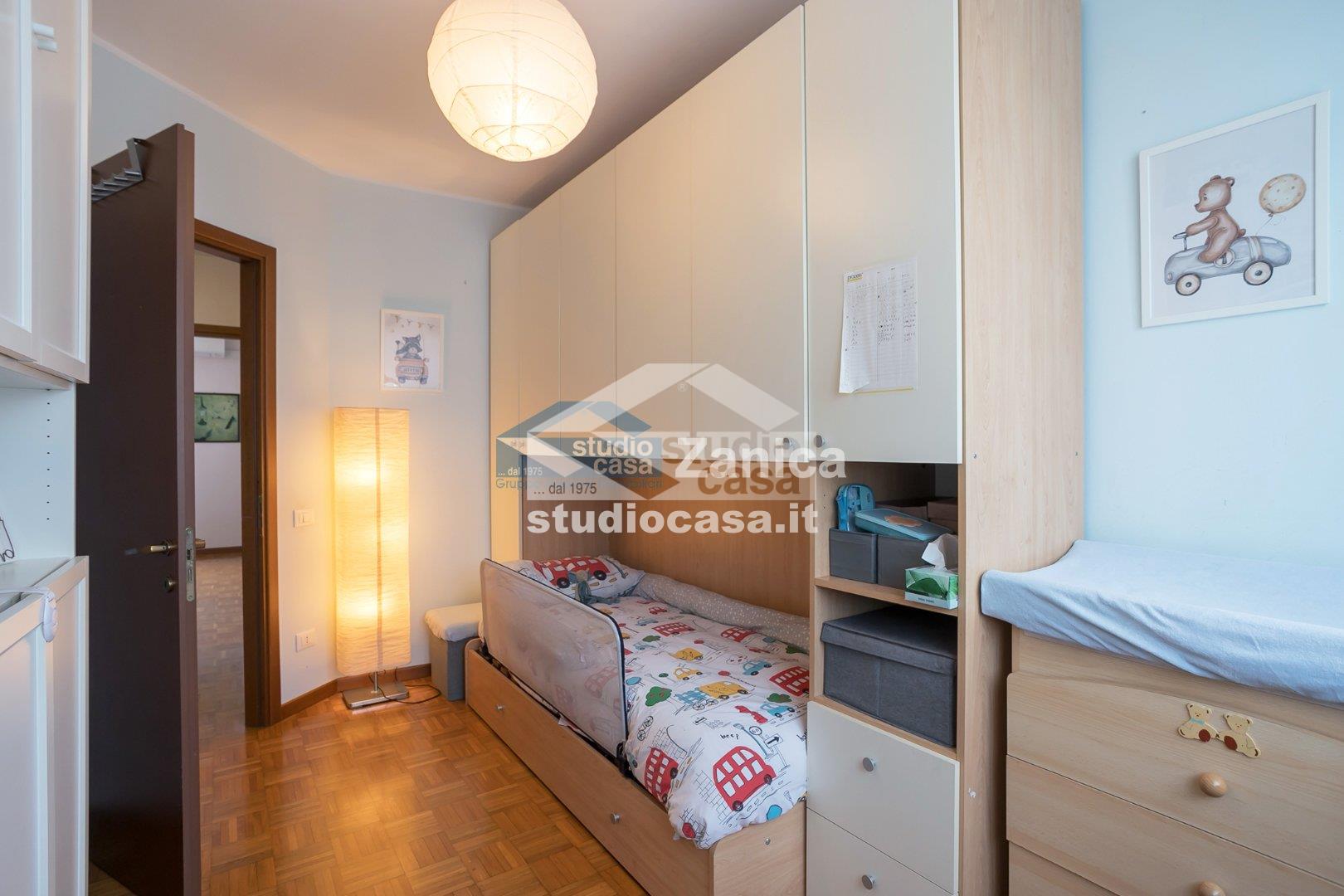 Appartamento in vendita a Azzano San Paolo