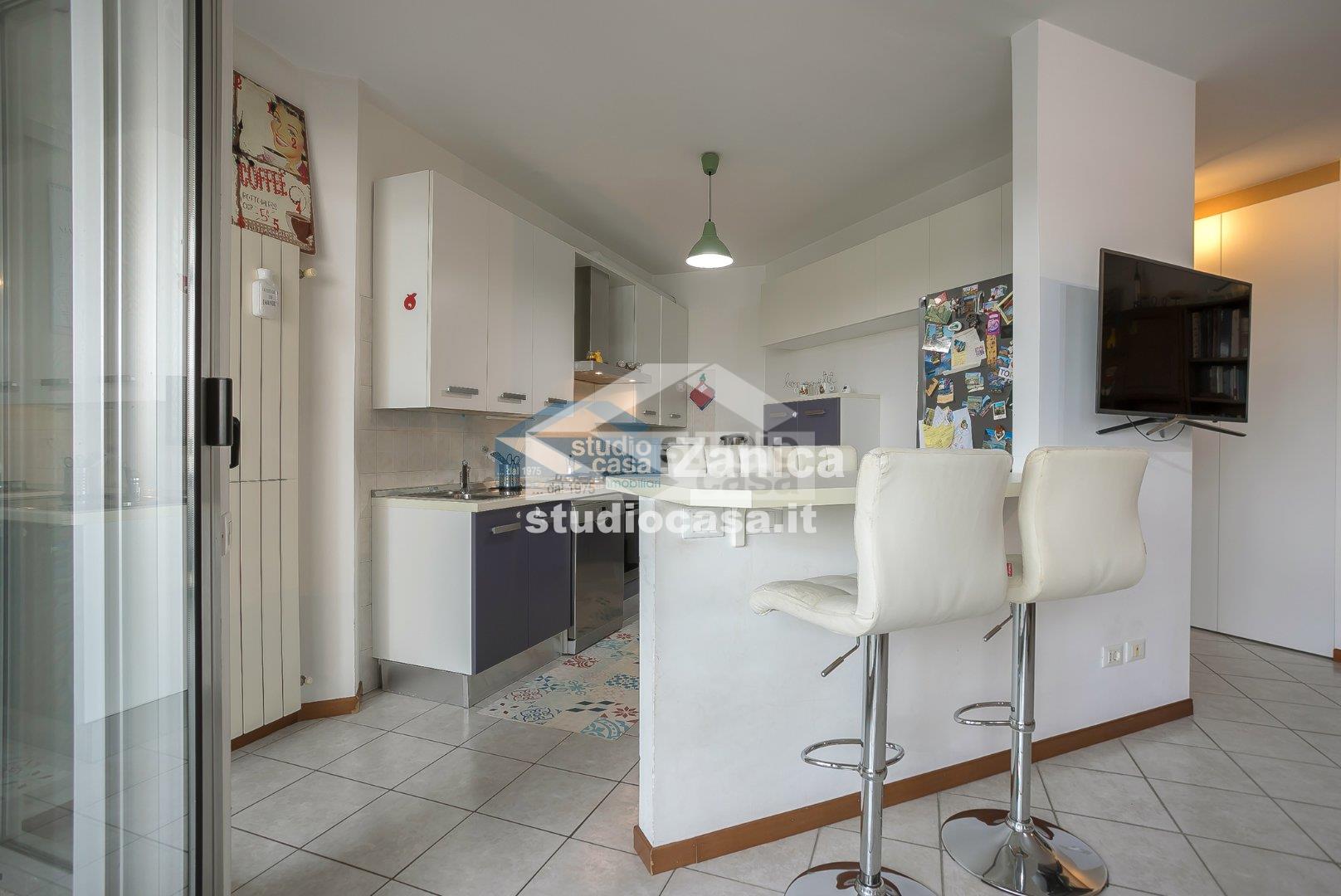 Appartamento in vendita a Azzano San Paolo