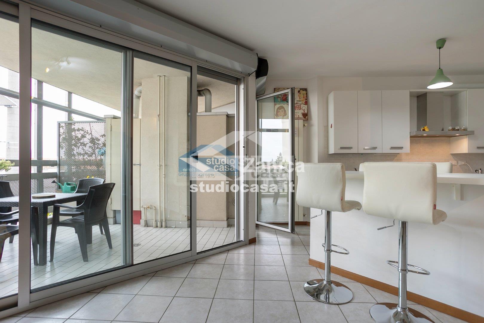 Appartamento in vendita a Azzano San Paolo