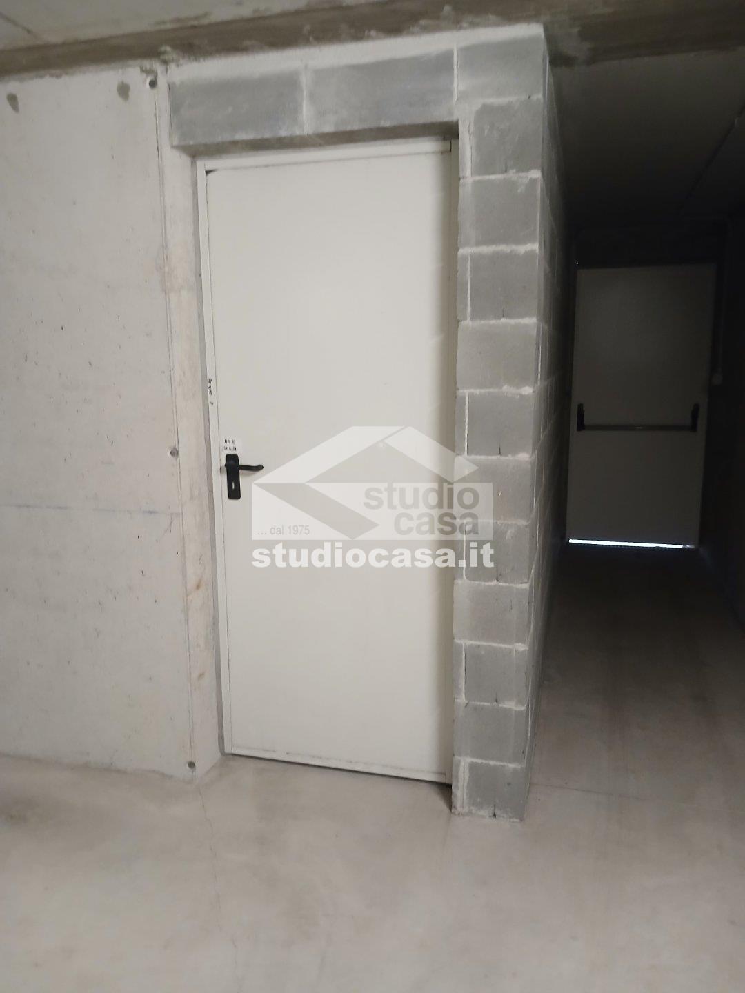 Box / Autorimessa in vendita a Grassobbio