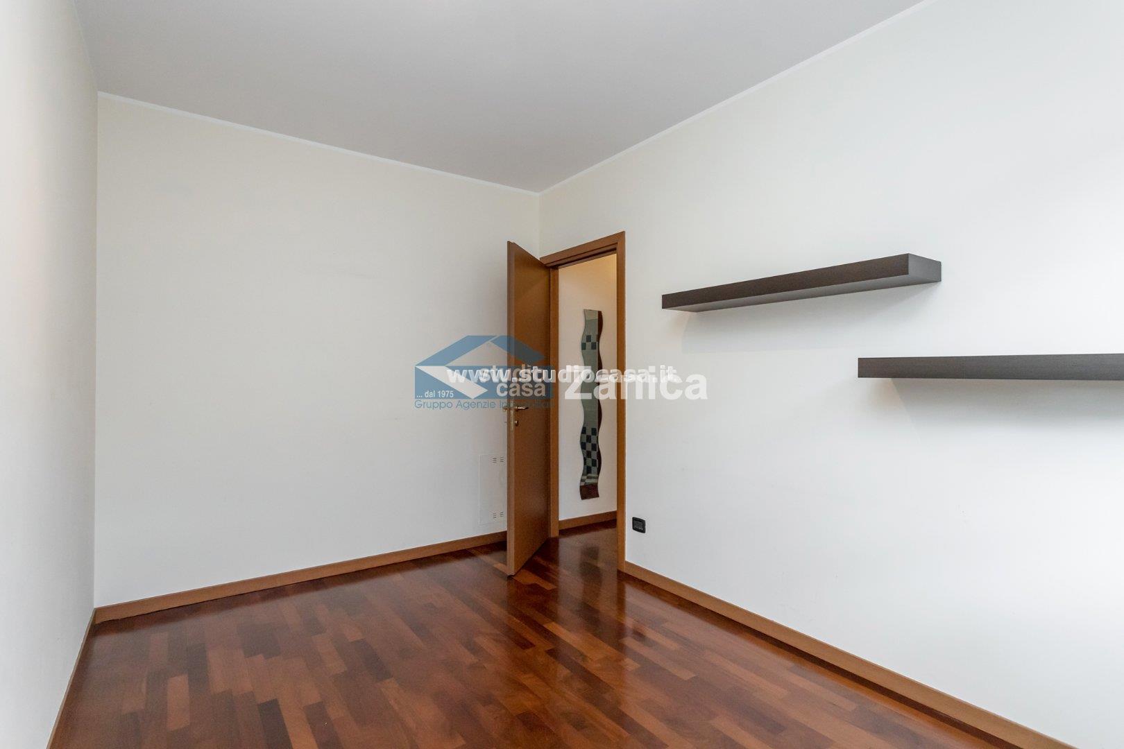 Appartamento in vendita a Azzano San Paolo