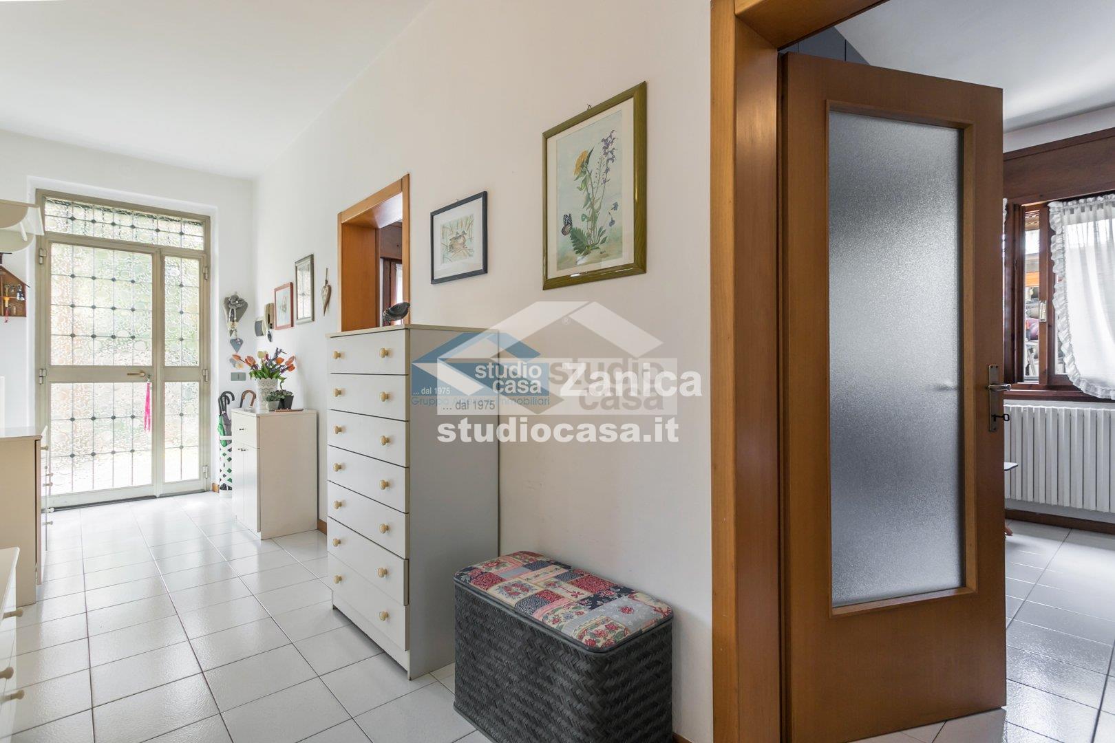 Appartamento in vendita a Azzano San Paolo