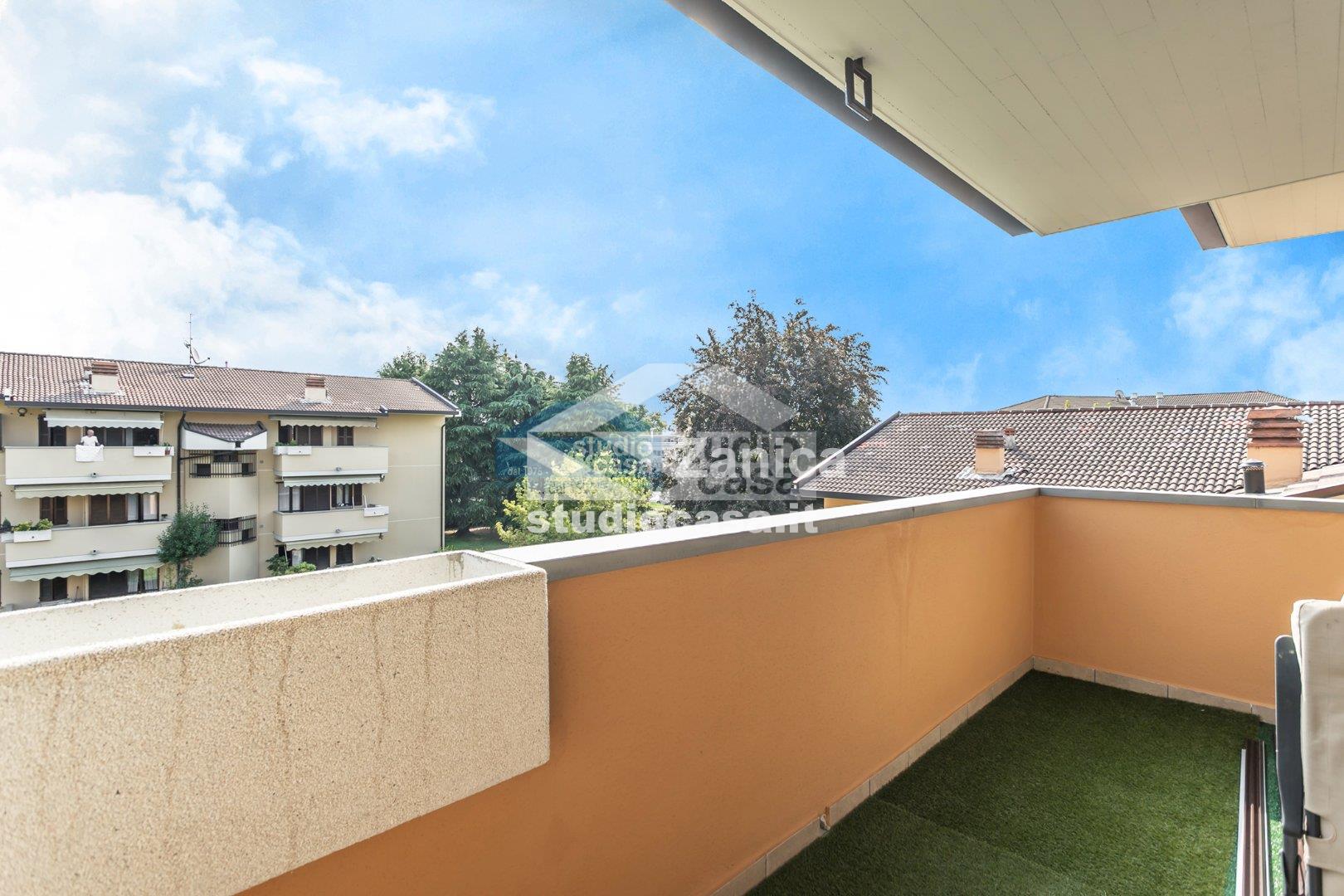 Appartamento in vendita a Azzano San Paolo