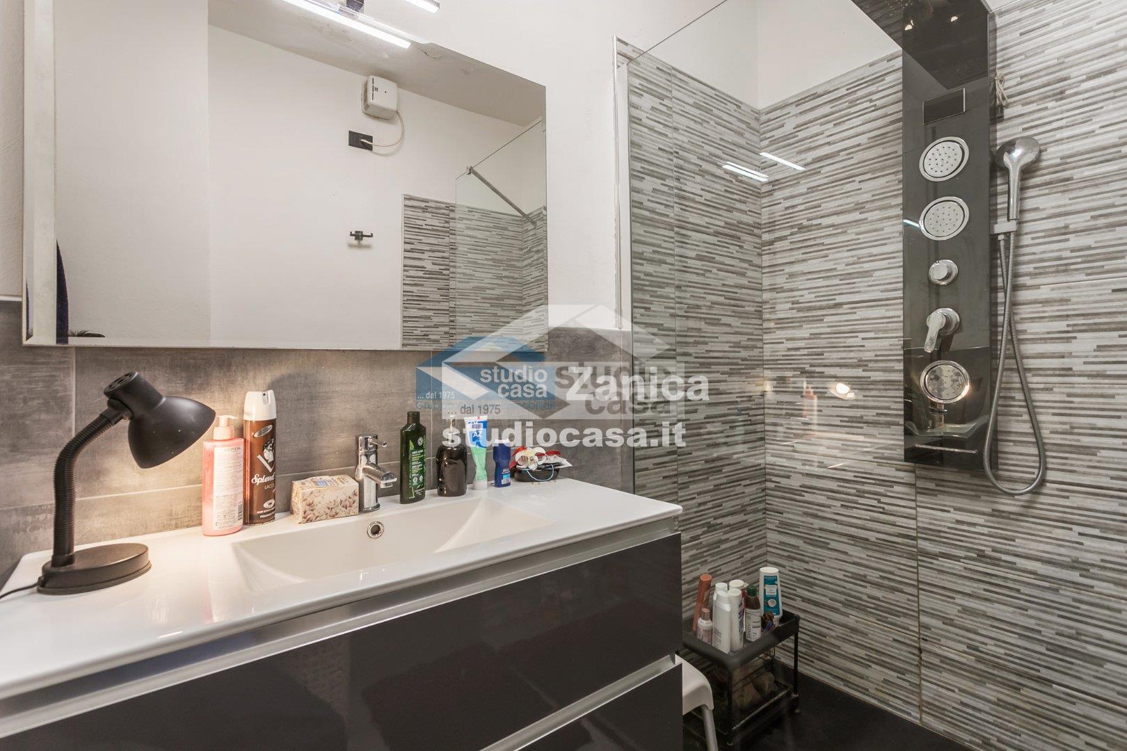 Appartamento in vendita a Stezzano