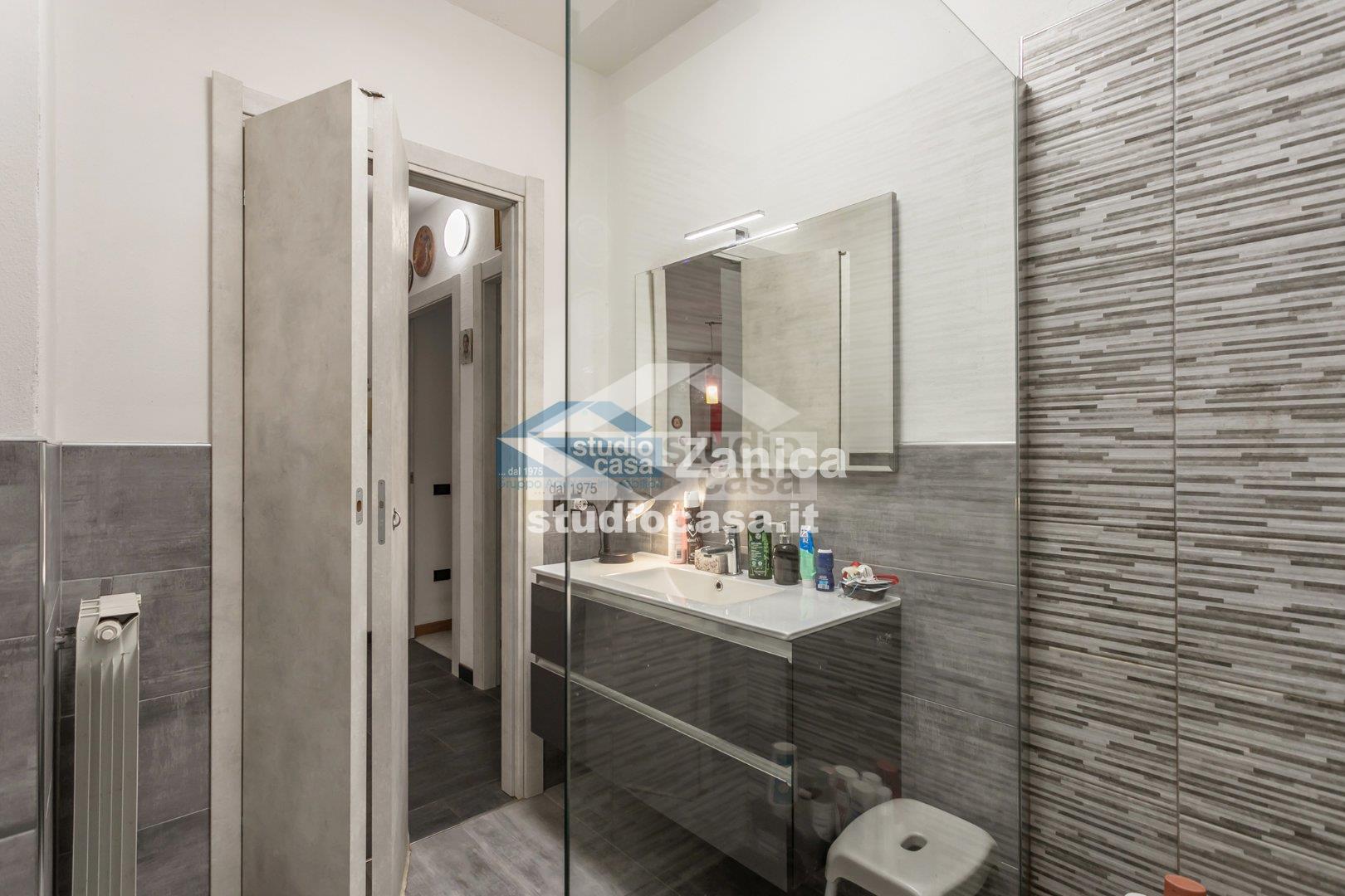 Appartamento in vendita a Stezzano