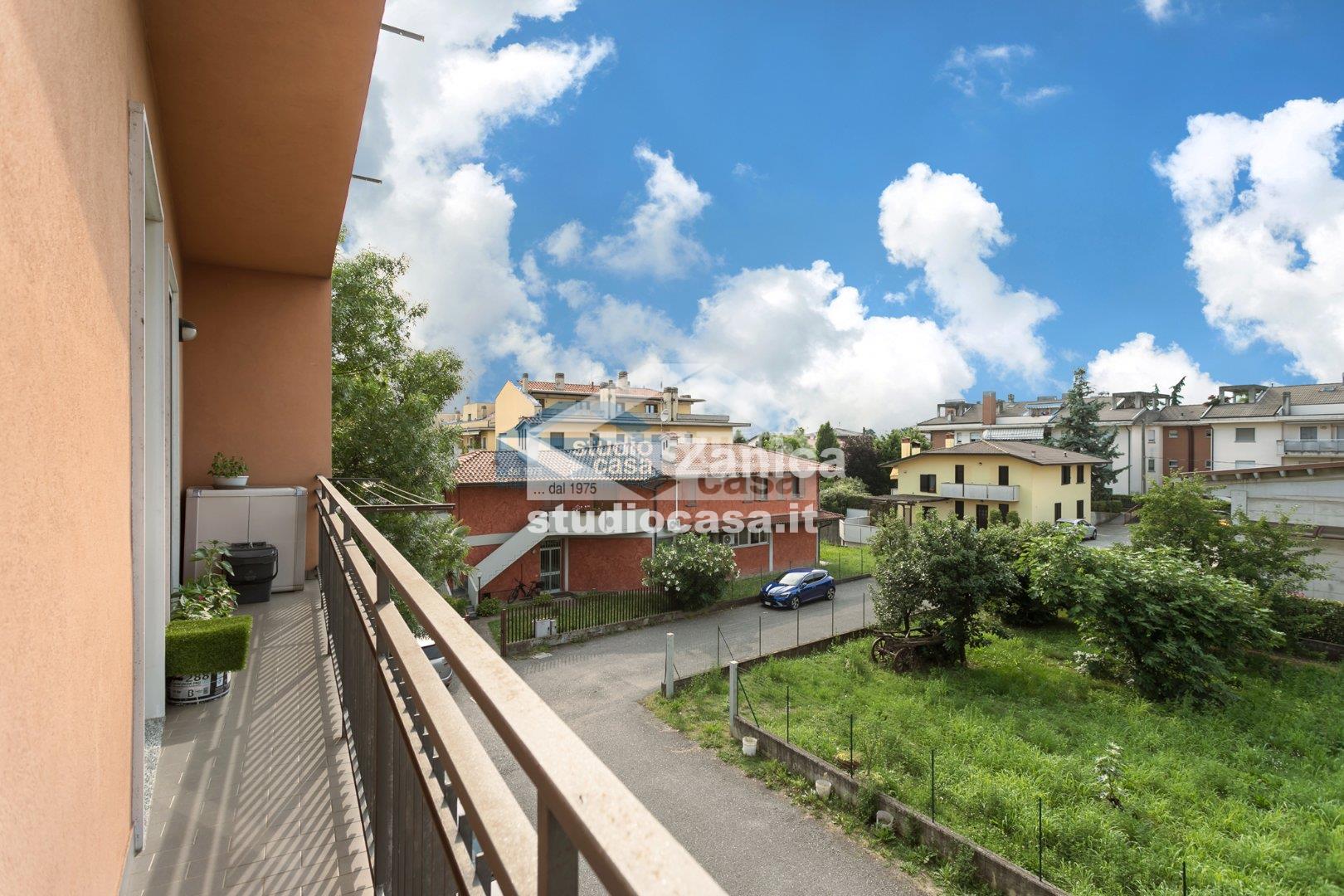 Appartamento in vendita a Azzano San Paolo