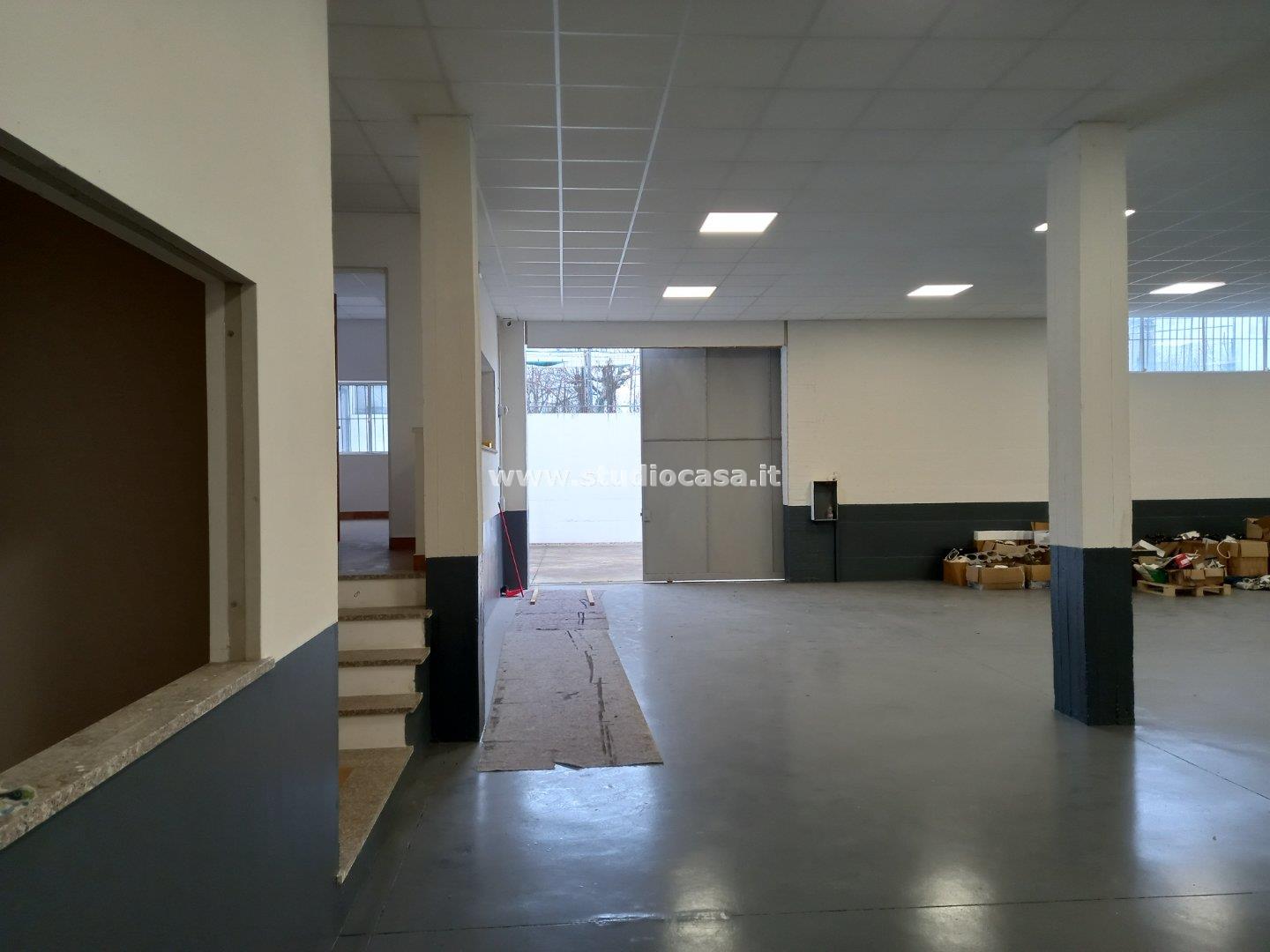 Magazzino in affitto a Zanica