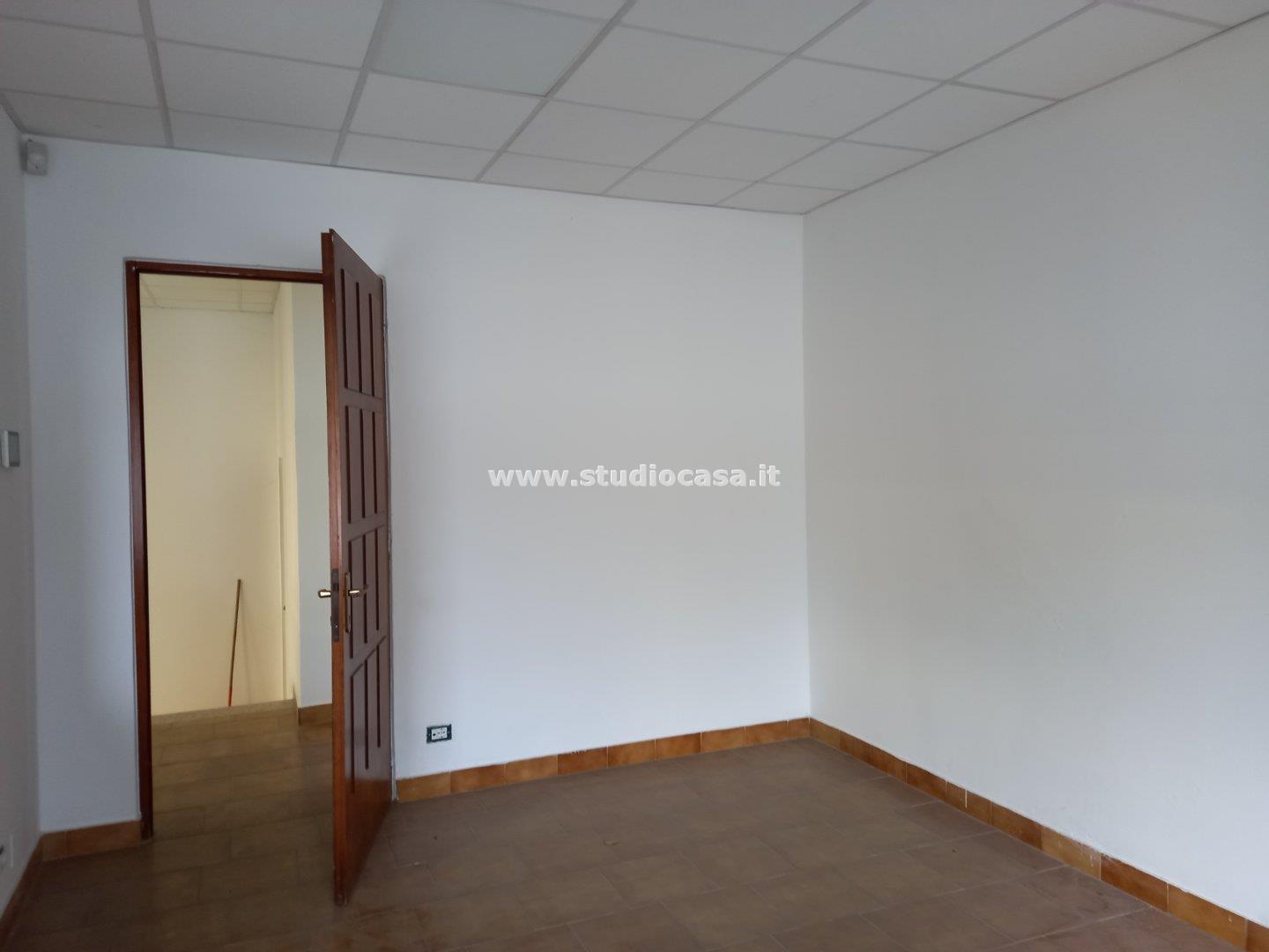 Magazzino in affitto a Zanica