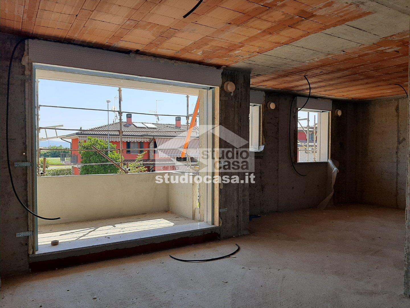 Appartamento in vendita a Azzano San Paolo