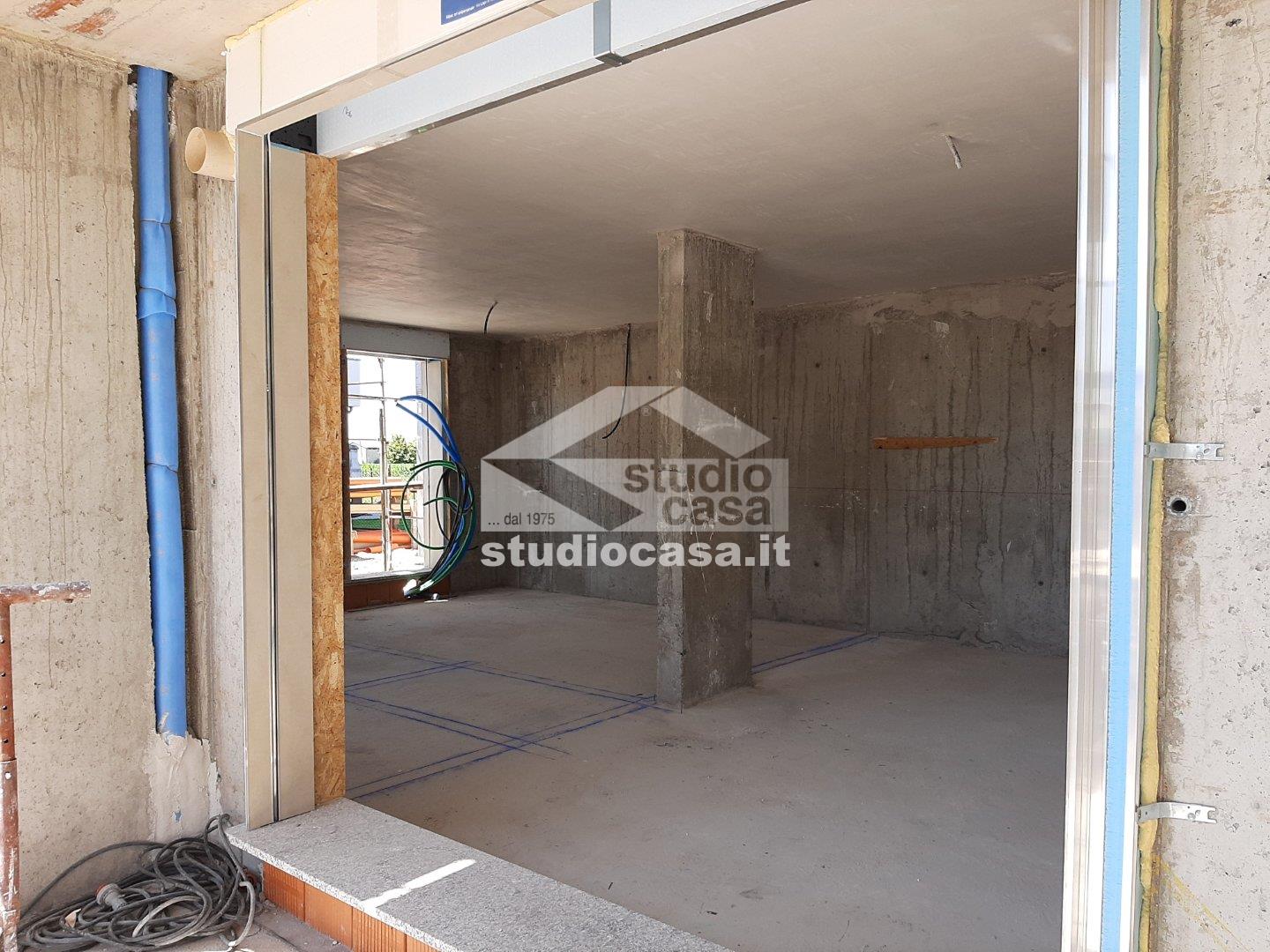 Appartamento in vendita a Azzano San Paolo