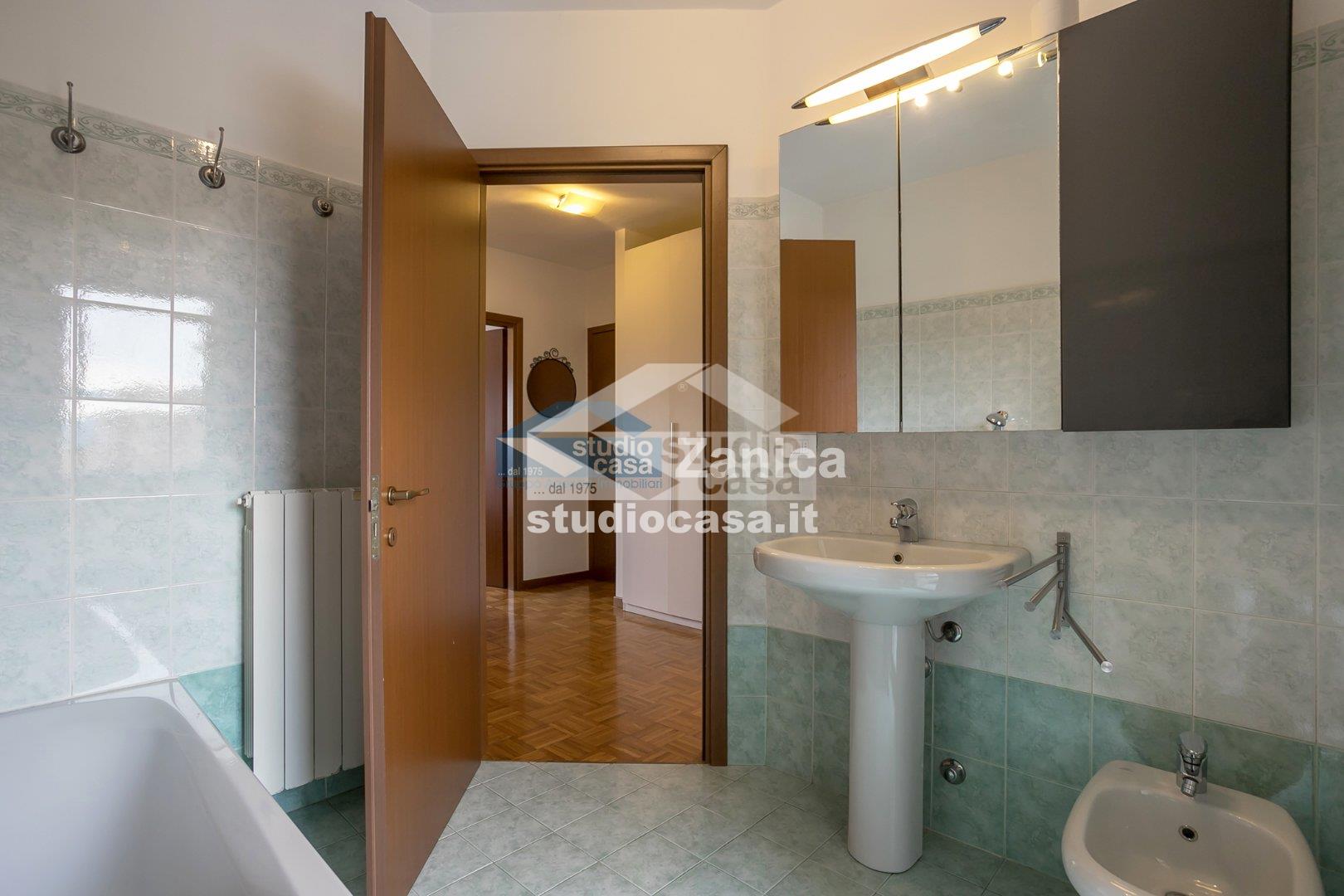 Appartamento in vendita a Bergamo