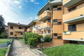 Appartamento in vendita a Azzano San Paolo