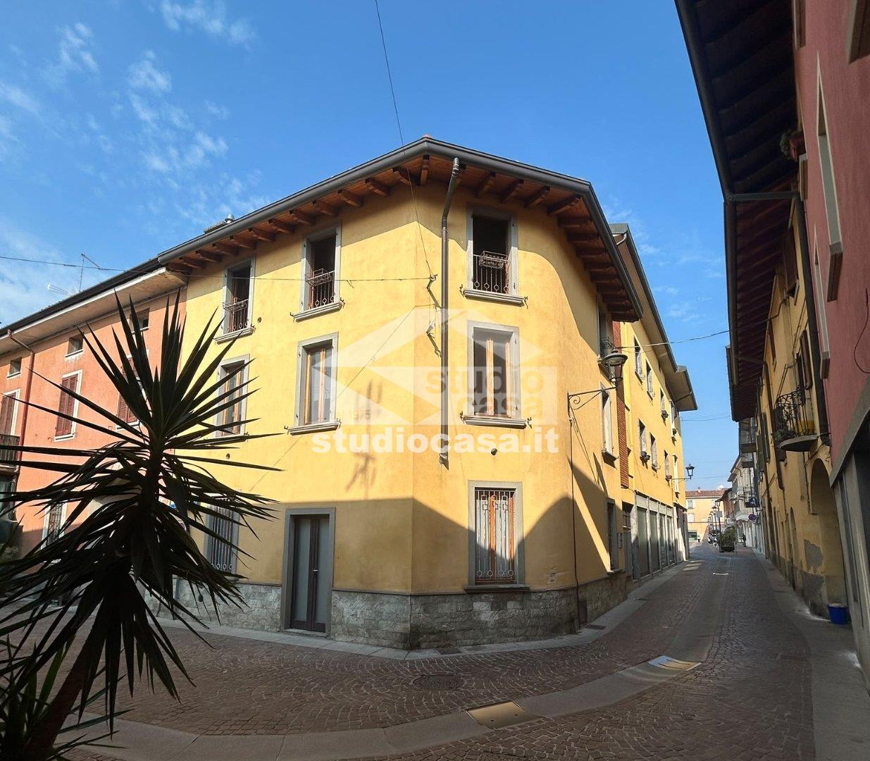 Stabile in vendita a Verdello