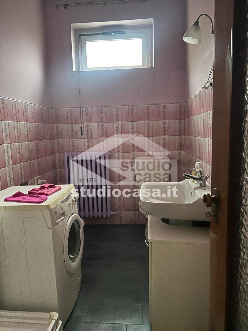 Stabile in vendita a Osio Sotto