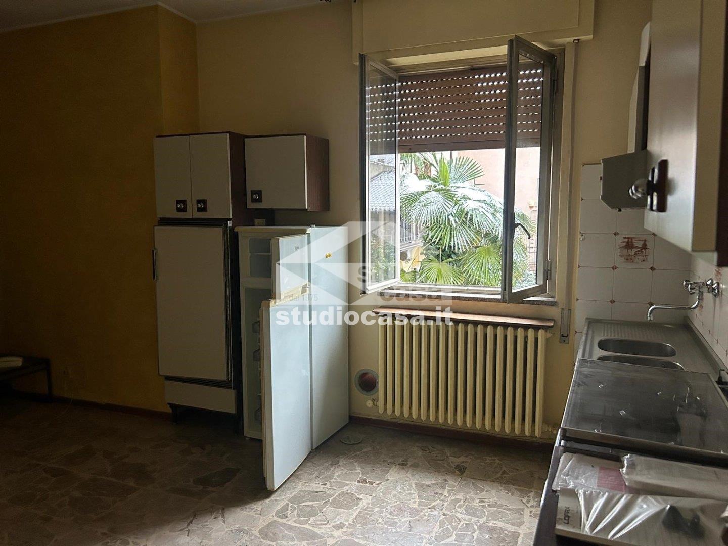 Stabile in vendita a Osio Sotto