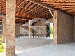 Cascina in vendita a Spirano