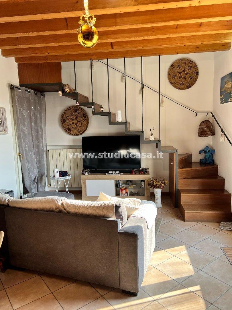 Appartamento in vendita a Azzano San Paolo