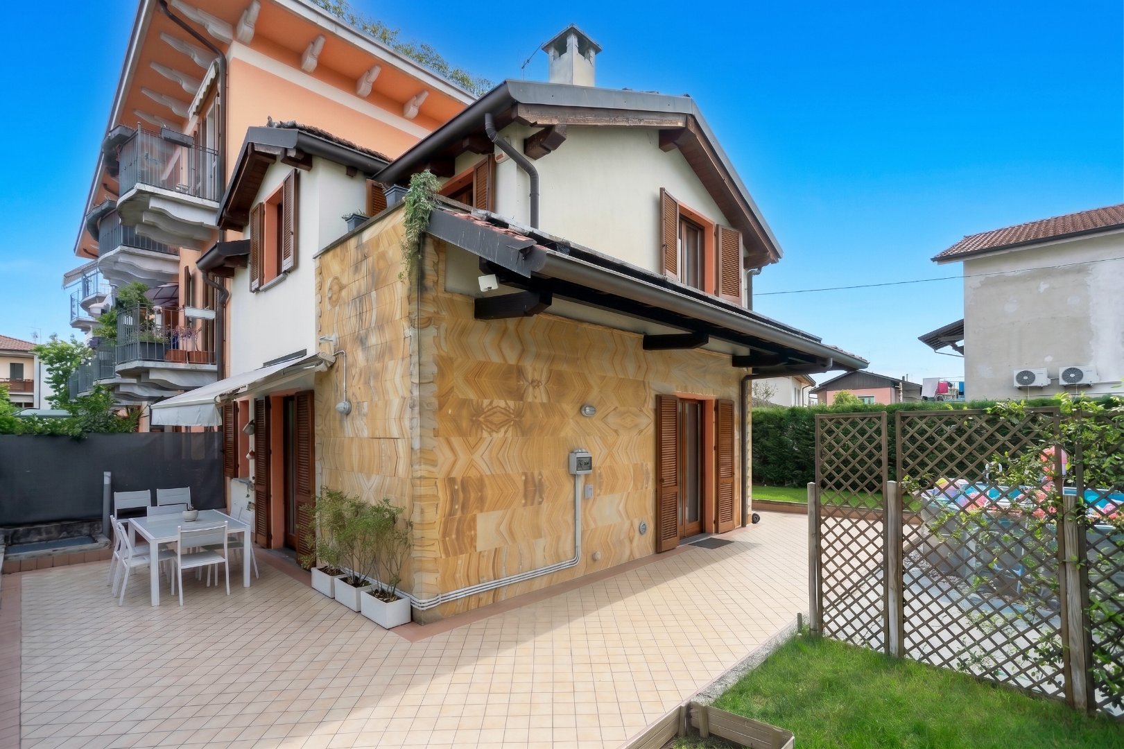 Villa a schiera di testa in vendita a Urgnano