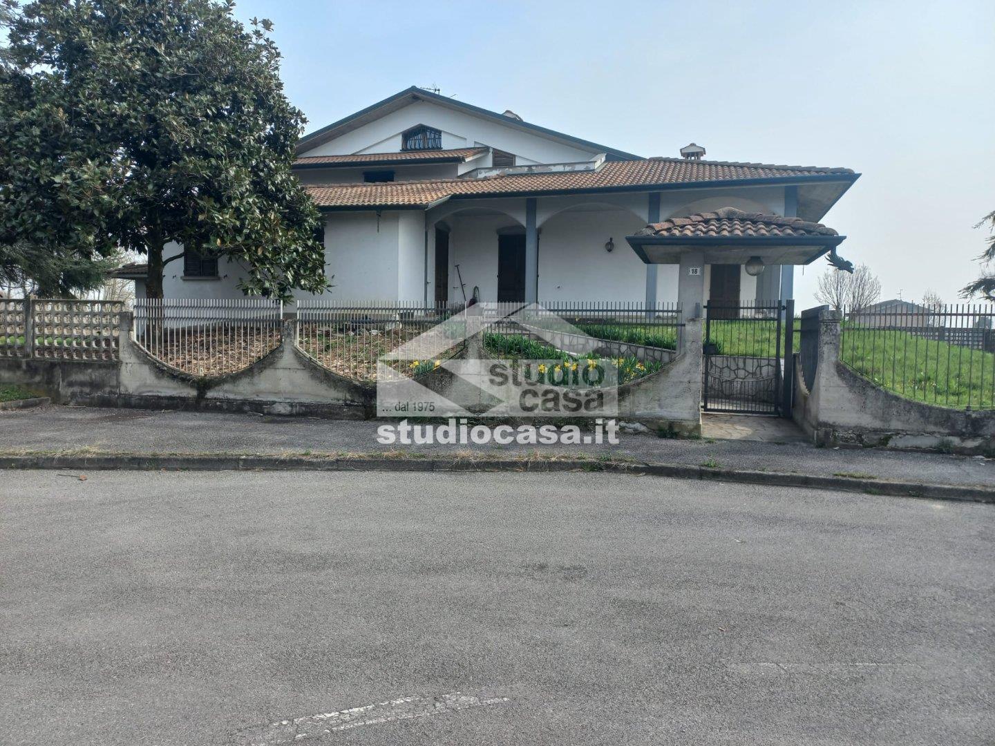 Villa Unifamiliare in vendita a Brignano Gera d