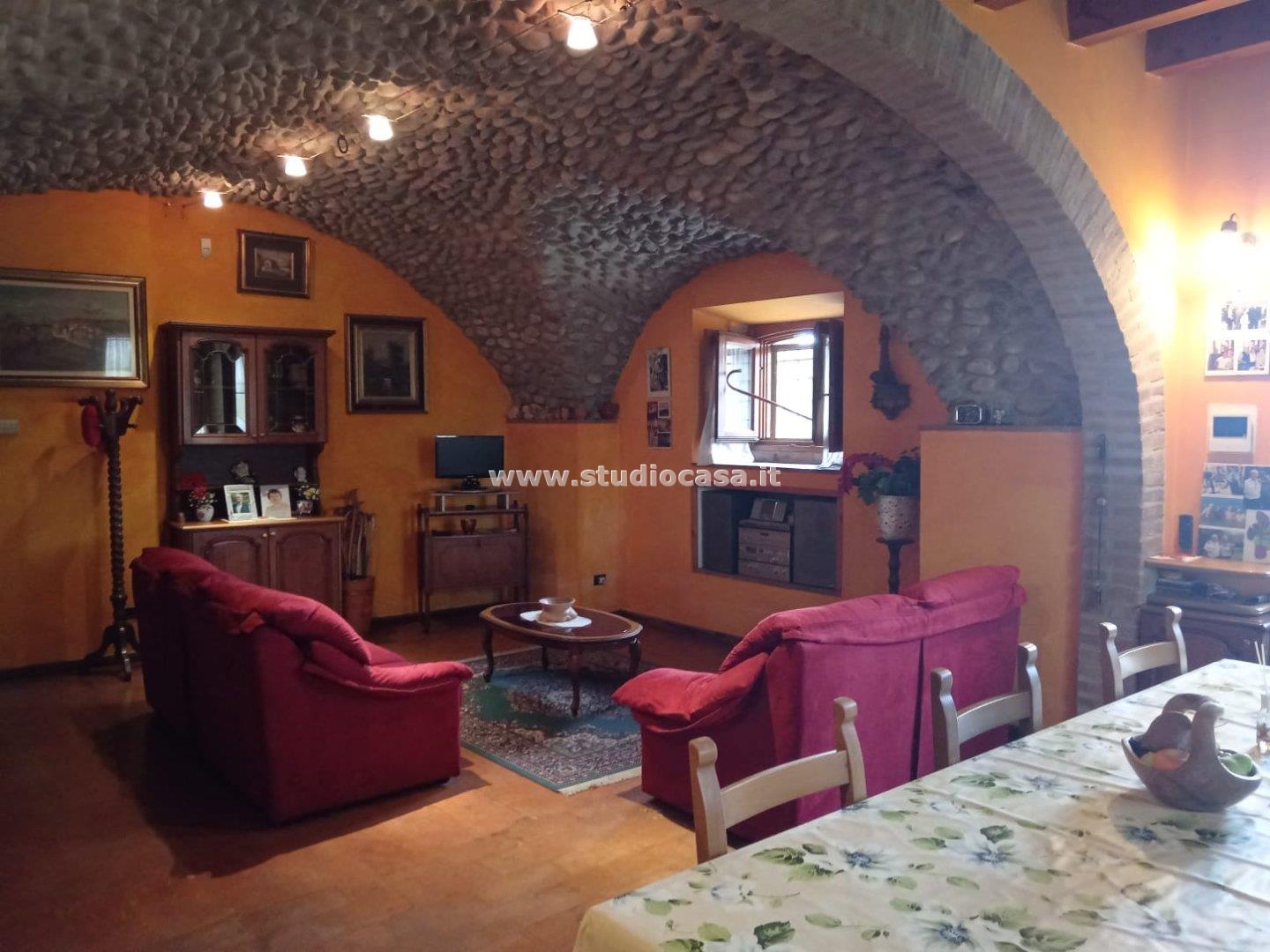 Appartamento in affitto a Ghisalba