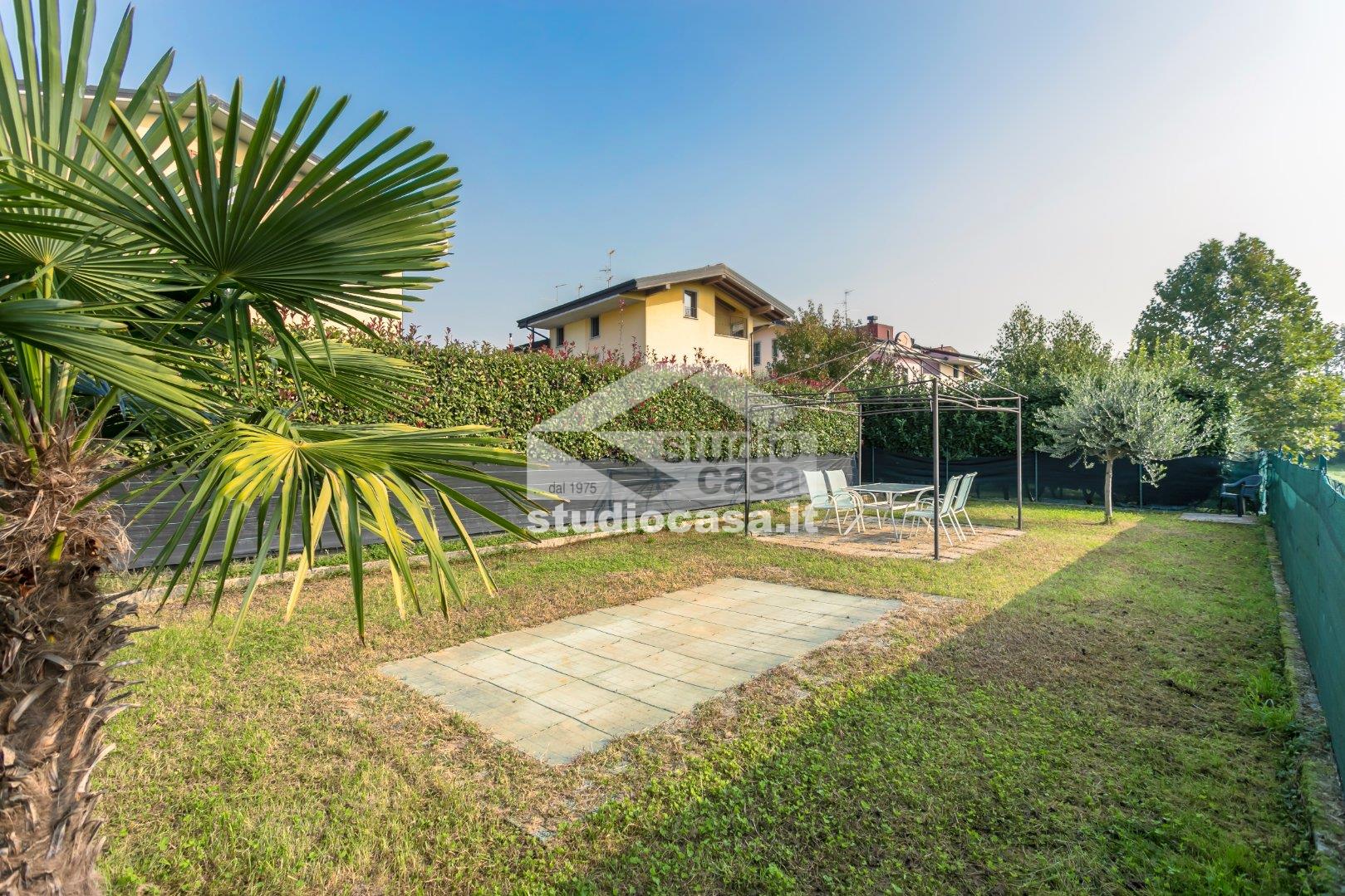 Appartamento in Villa in vendita a Urgnano