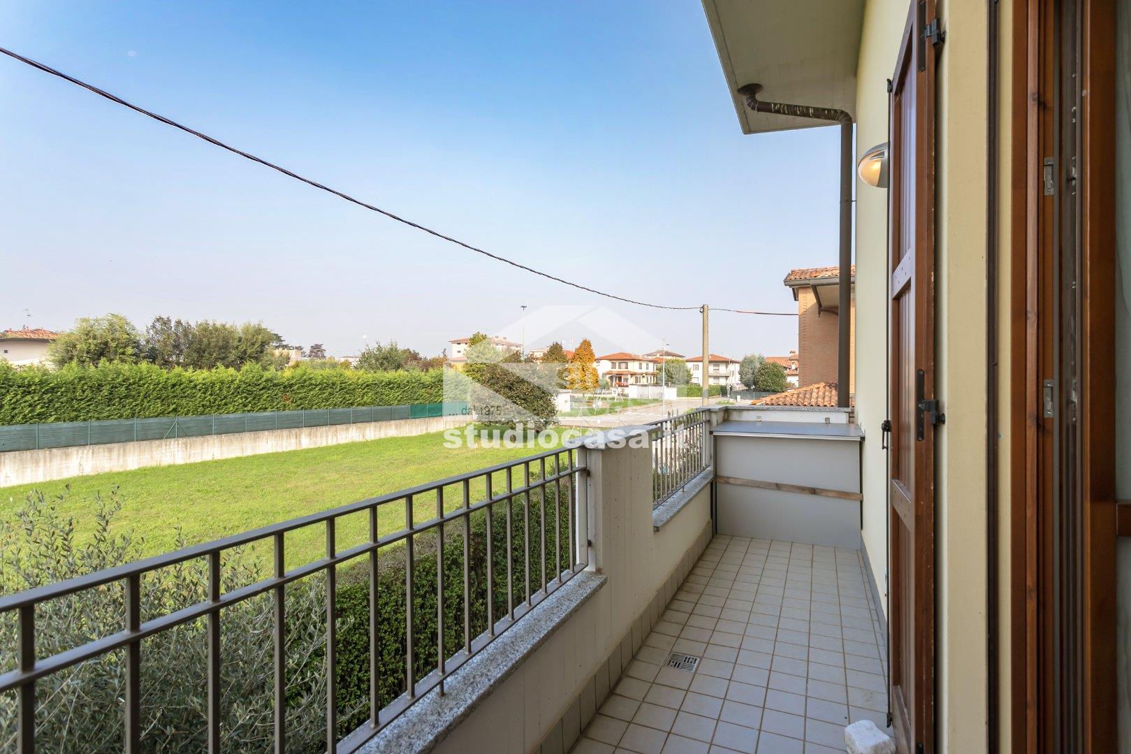 Appartamento in Villa in vendita a Urgnano