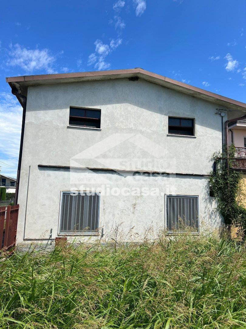 Laboratorio in vendita a Urgnano