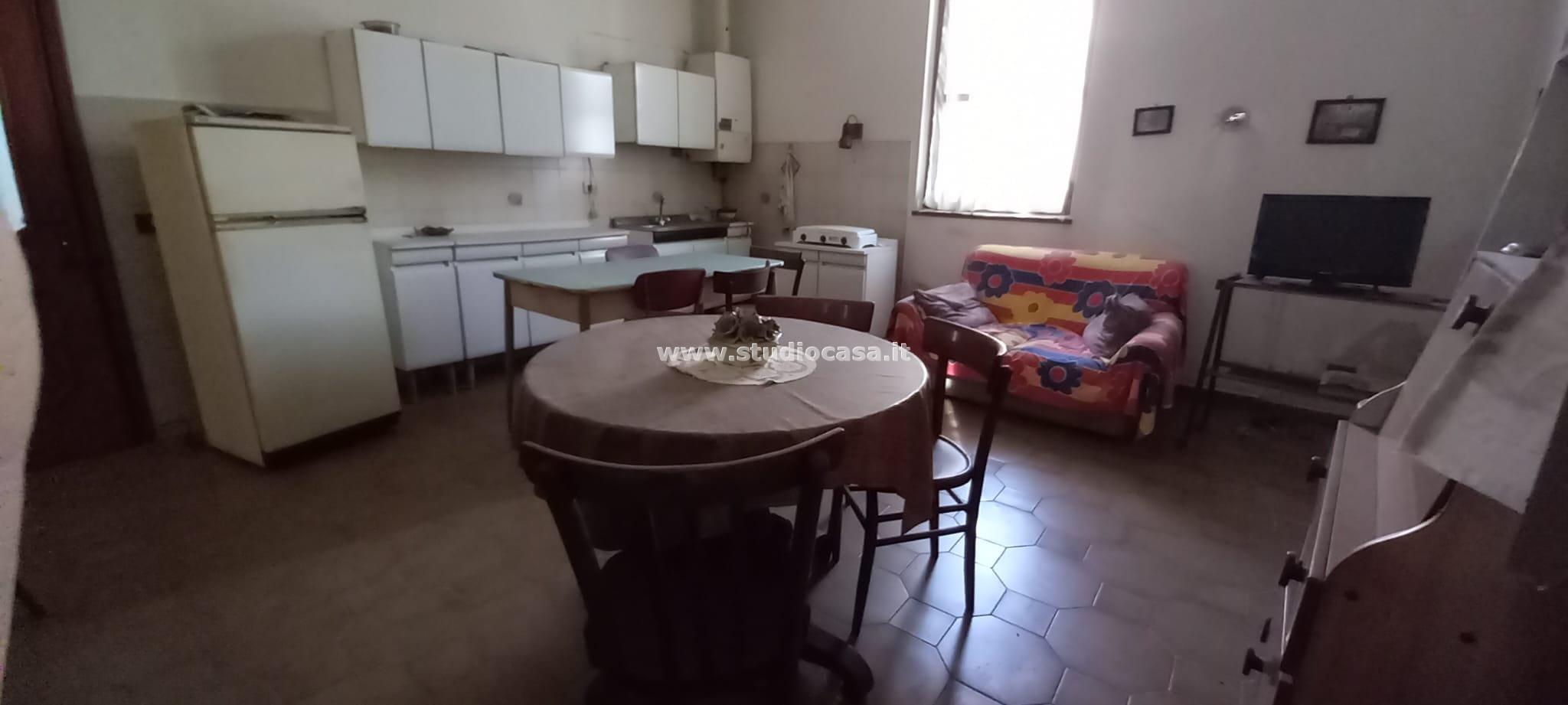 Casa Plurifamiliare in vendita a Palazzo Pignano