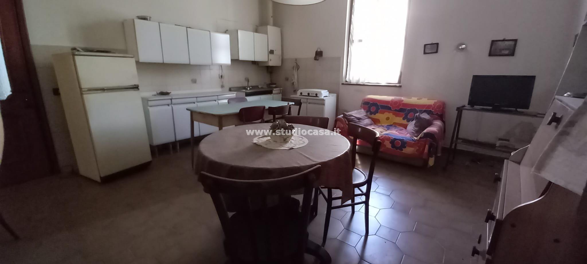 Casa Plurifamiliare in vendita a Palazzo Pignano