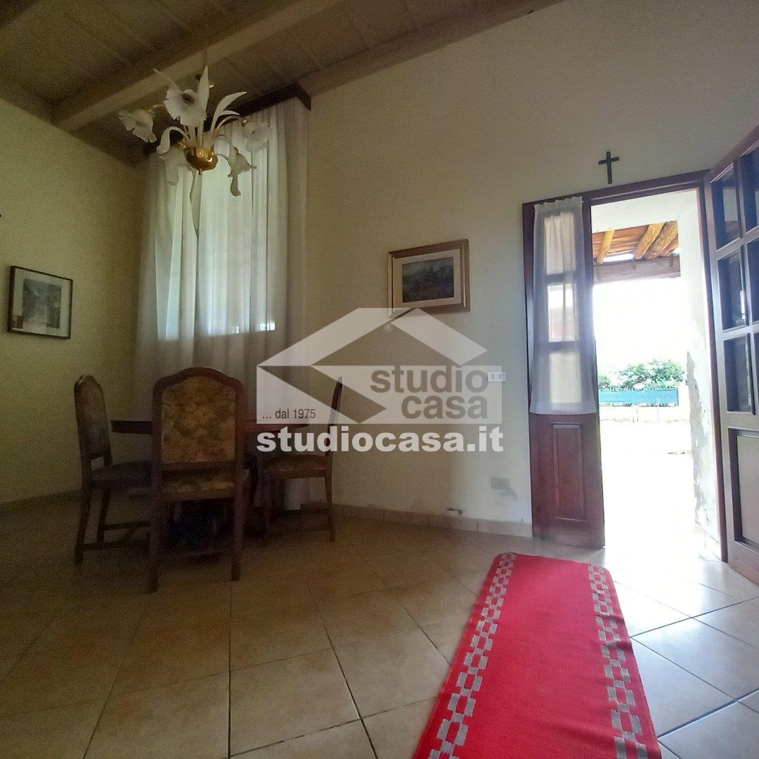 Casa Plurifamiliare in vendita a Palazzo Pignano