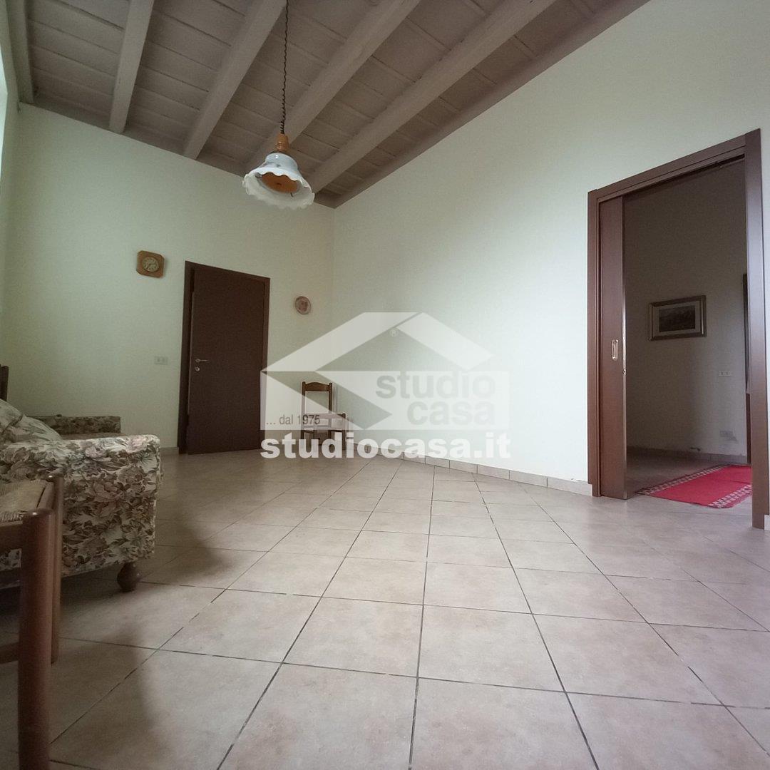 Casa Plurifamiliare in vendita a Palazzo Pignano