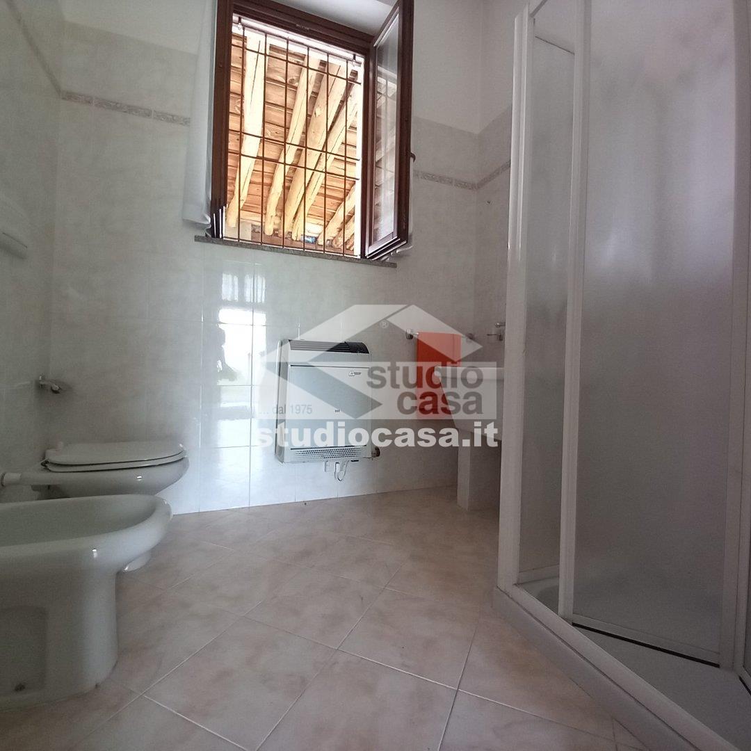 Casa Plurifamiliare in vendita a Palazzo Pignano