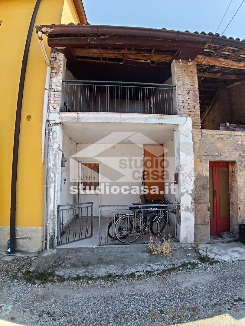 Casa Plurifamiliare in vendita a Trescore Cremasco